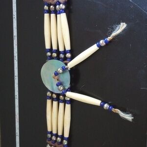 INDIGENOUS "LAKOTA" NATIVE AMERICAN, 4-ROW HAIRPIPE BUFFALO BONE REGALIA CHOKER